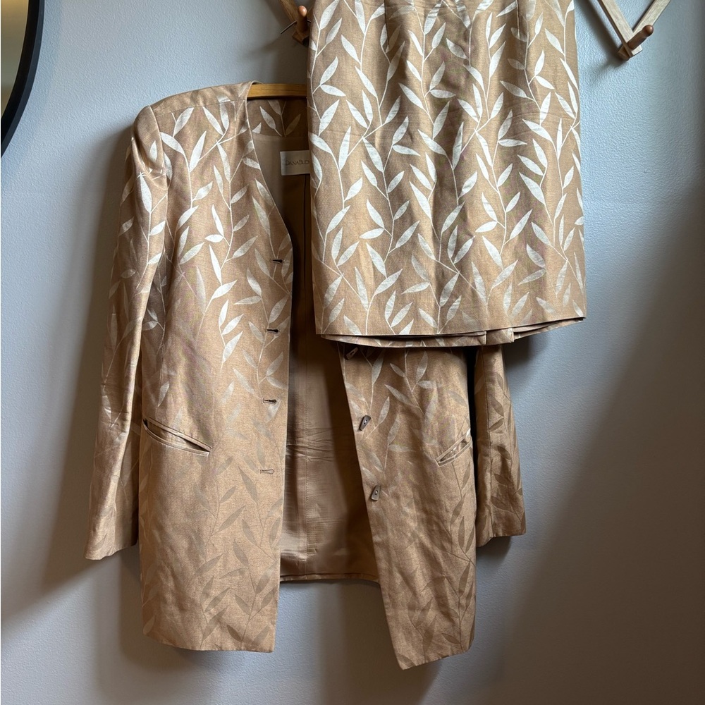 Dana Buchman Taupe Leaf Pattern Two Piece Set